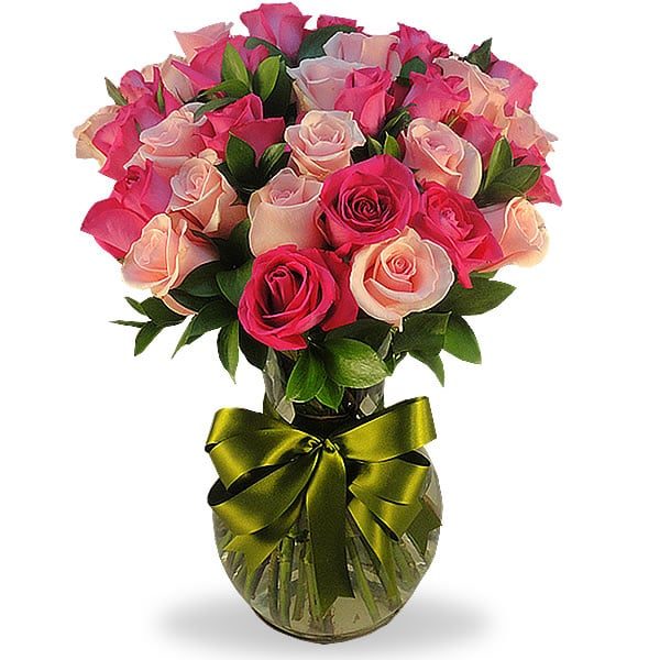 Florero con 50 rosas fucsia y rosa